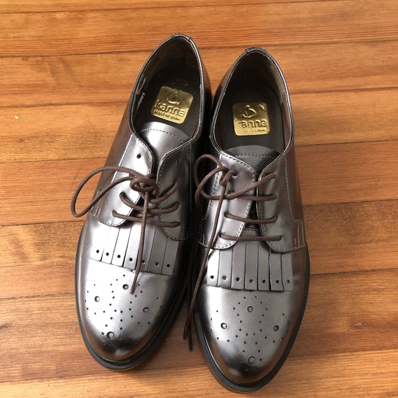 Kanna Metallic Oxfords - Picture 1 of 3